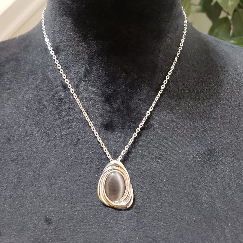 Bijoux by Meera Womens Genuine Eye Cat Stone Pendant Necklace